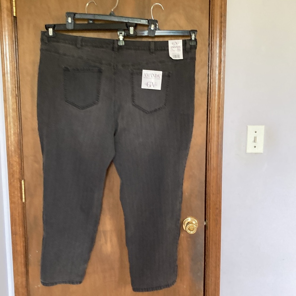 Gloria Vanderbilt Amanda jean magical stretch classic rise tapered leg 24W short - Picture 10 of 15